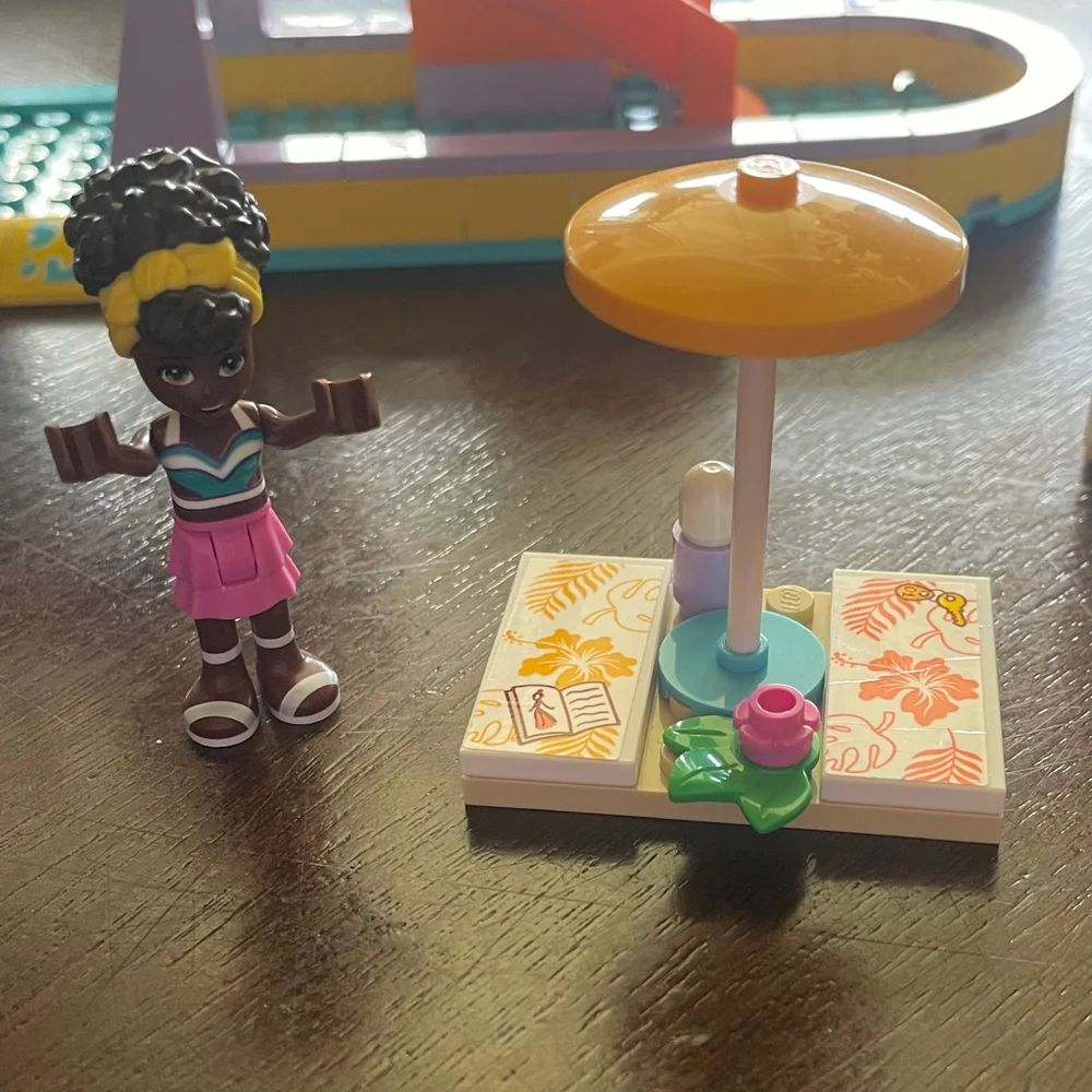 LEGO Friends Water Park 41720 373 Pieces Ages 6+ 100% Complete Set